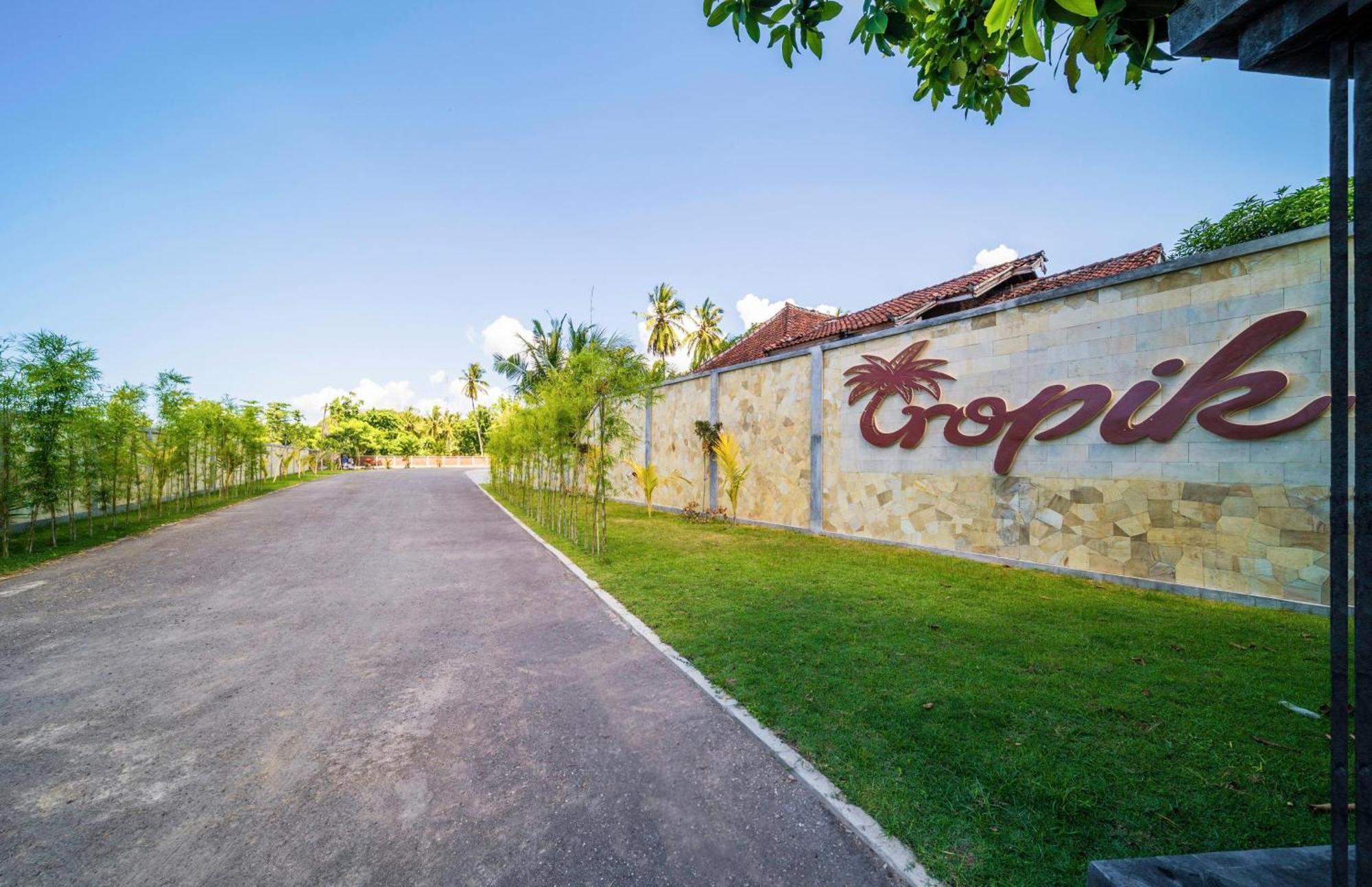 Tropik Resort Lombok 셀롱 벨라낙 외부 사진