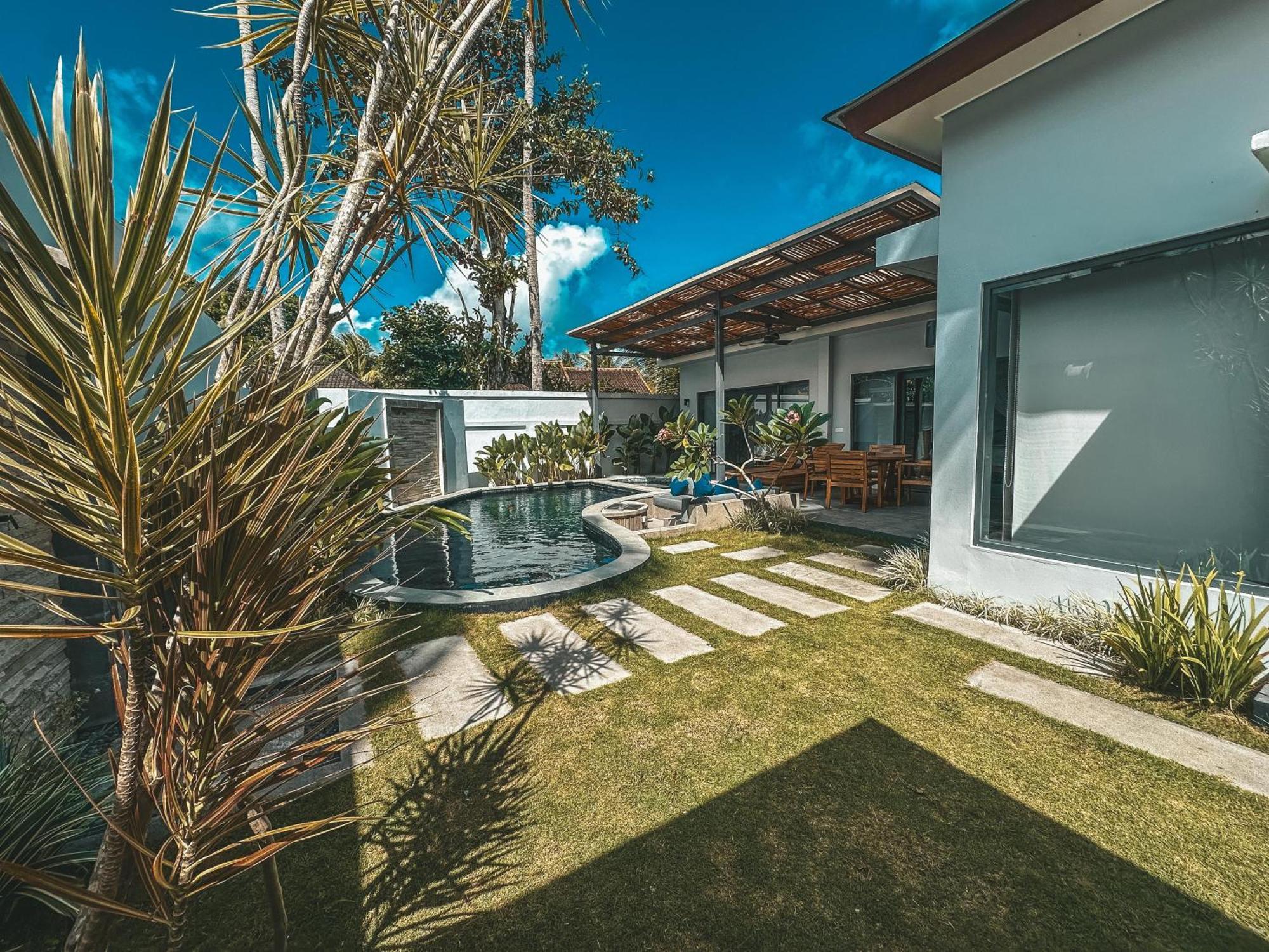 Tropik Resort Lombok 셀롱 벨라낙 외부 사진
